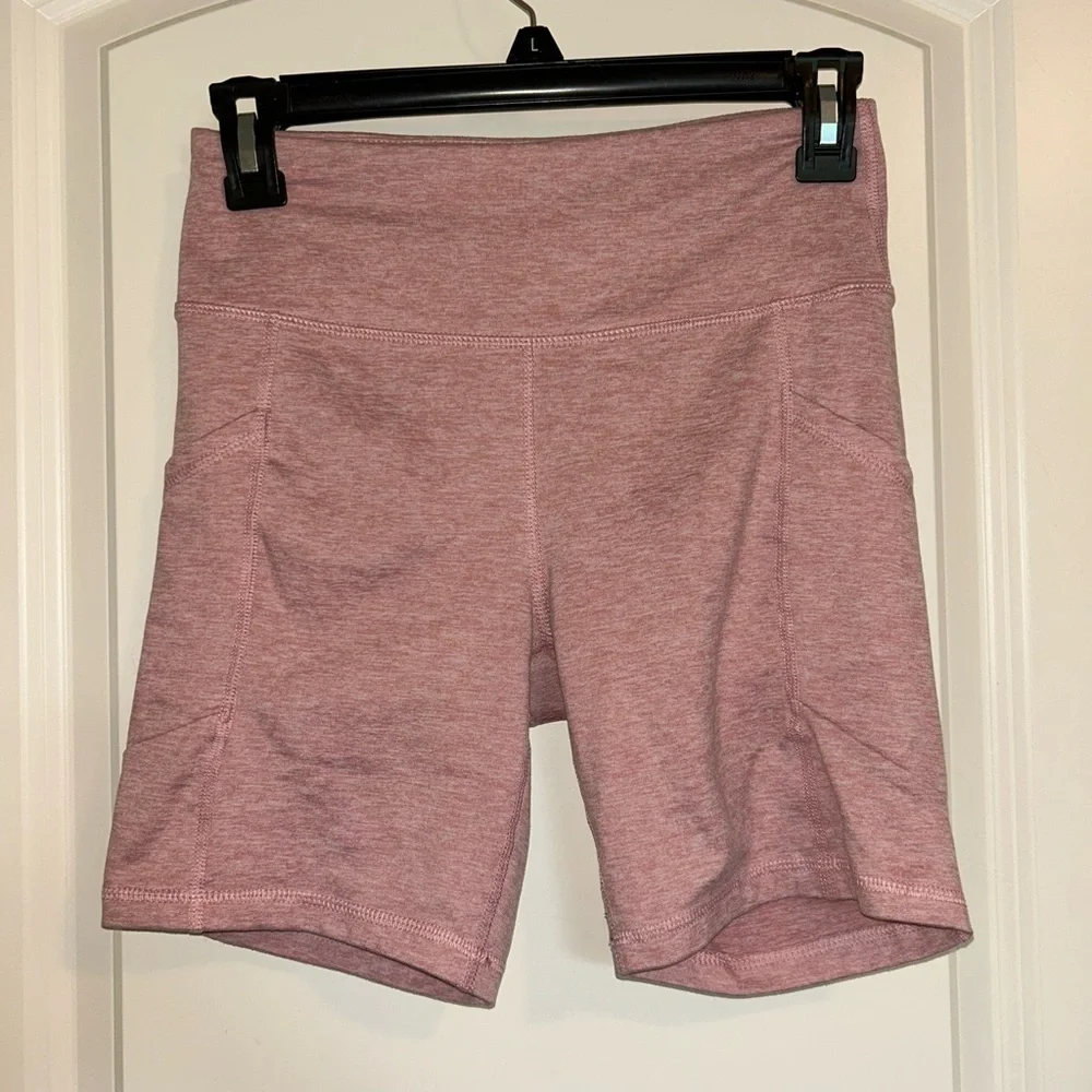 Zobha Women's Athletic biker Shorts in Soft Pink